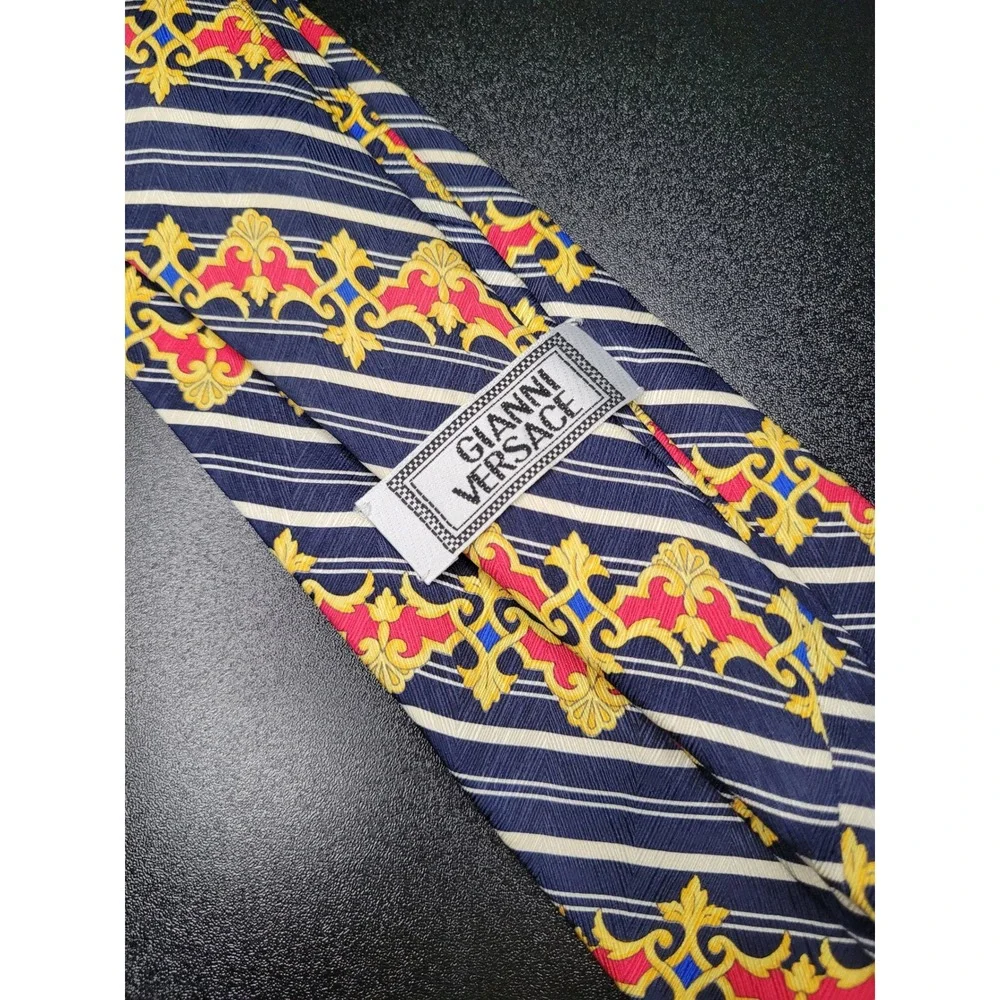Gianni Versace Men's Necktie Navy Blue Baroque Silk 3.75